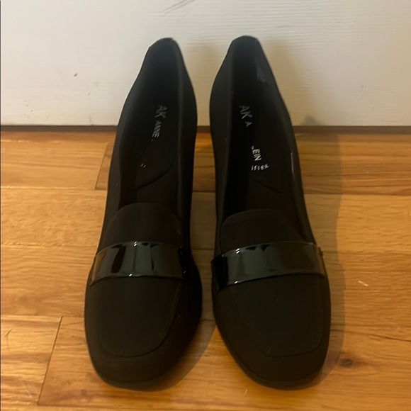 Anne Klein Black Chunky Heels size 9 - Picture 1 of 7